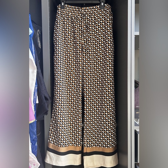 Geometric Patterned H&M set - Picture 8 of 9